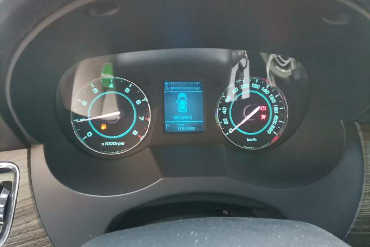 Used JAC Group Refine M5 2014 2.0T Gasoline Automatic Business Edition Instrument Cluster