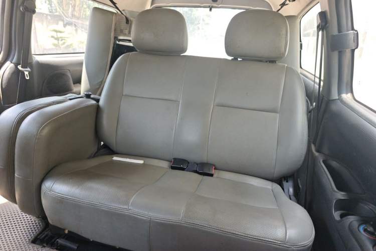Used JAC Group Refine M5  Left Rear Seat