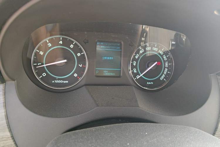 Used JAC Group Refine M5  Odometer Close Up