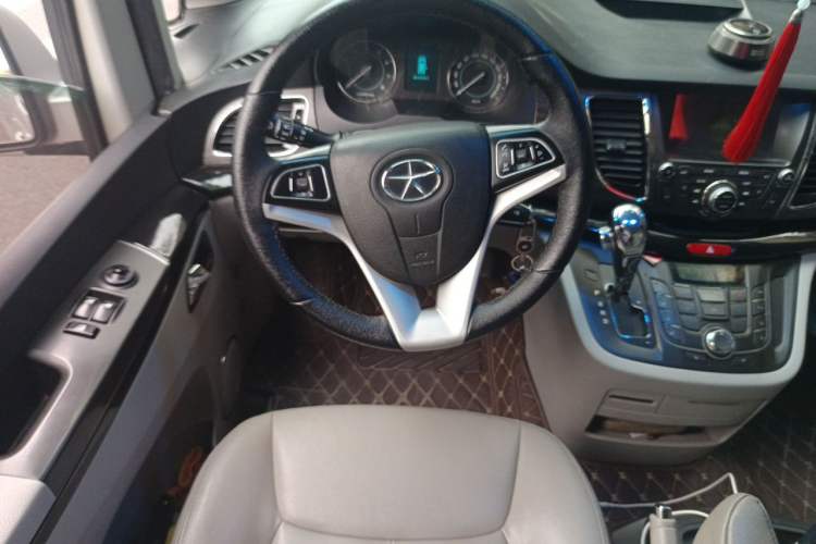 Used JAC Group Refine M5 2014 2.0T Gasoline Automatic Business Edition Steering Wheel