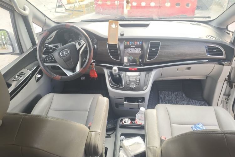 Used JAC Group Refine M5 2014 Colorway 2.0T Gasoline Manual Business Edition Center Console