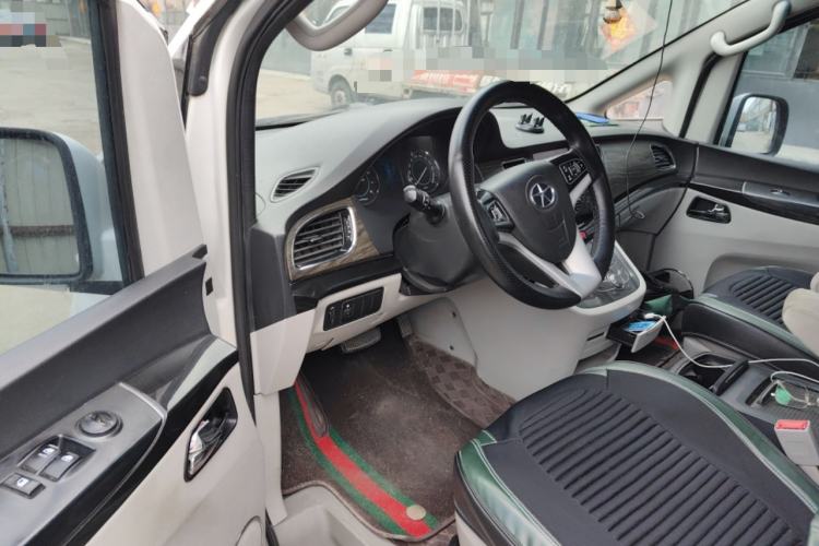 Used JAC Group Refine M5 2014 Colorway 2.0T Gasoline Automatic Business Edition Driver Seat