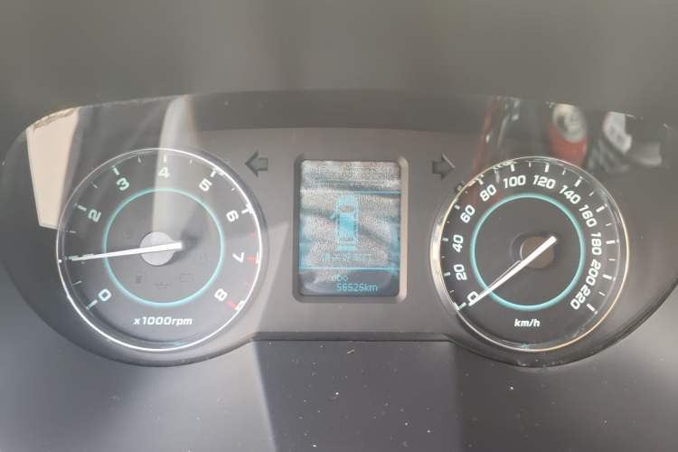 Used JAC Group Refine M5 2014 Colorway 2.0T Gasoline Manual Business Edition Instrument Cluster