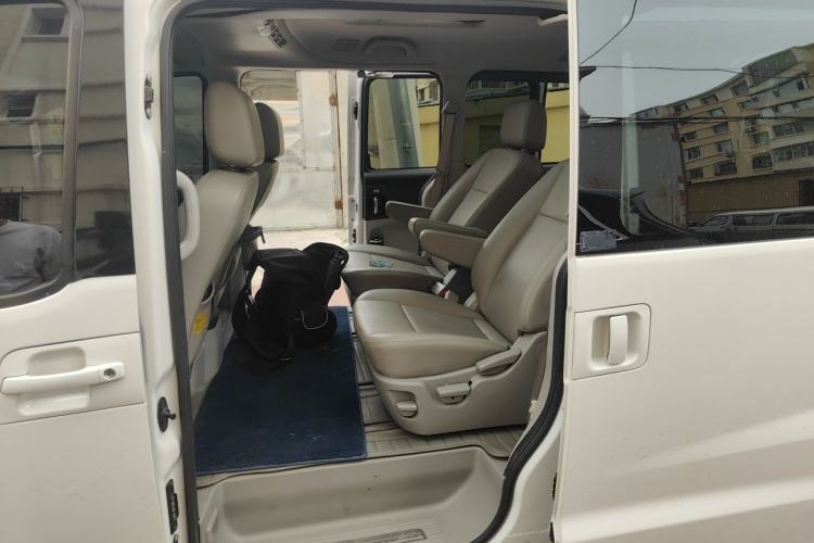 Used JAC Group Refine M5 2014 Colorway 2.0T Gasoline Automatic Business Edition Left Rear Seat