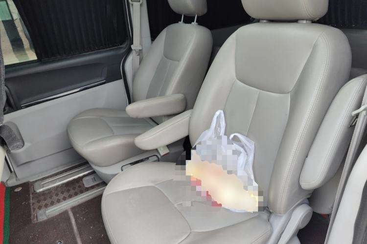 Used JAC Group Refine M5 2014 Colorway 2.0T Gasoline Automatic Business Edition Left Rear Seat