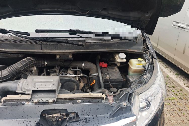 Used JAC Group Refine M5 2016 2.0T Gasoline Automatic Business Edition Engine Bay Left