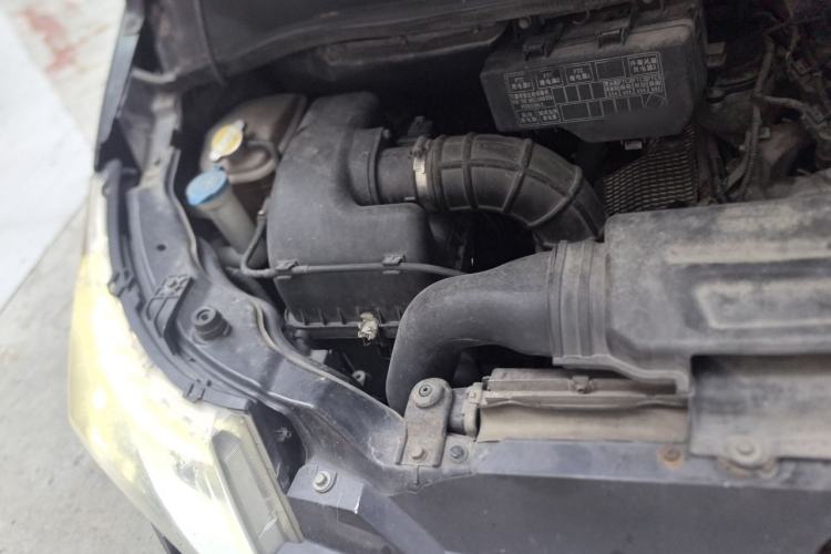 Used JAC Group Refine M5 2016 1.9T Diesel Manual Business Edition Engine Bay Right