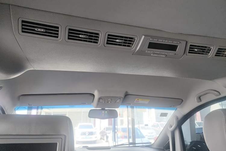 Used JAC Group Refine M5 2016 2.0T Gasoline Automatic Business Edition Headliner