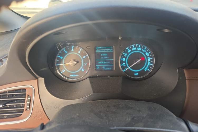 Used JAC Group Refine M5 2016 2.0T Gasoline Automatic Business Edition Instrument Cluster