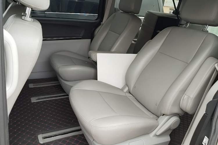 Used JAC Group Refine M5 2016 2.0T Gasoline Automatic Business Edition Left Rear Seat