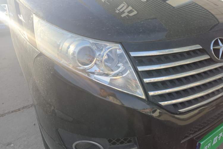 Used JAC Group Refine M5 2016 2.0T Gasoline Automatic Business Edition Right Front Headlight