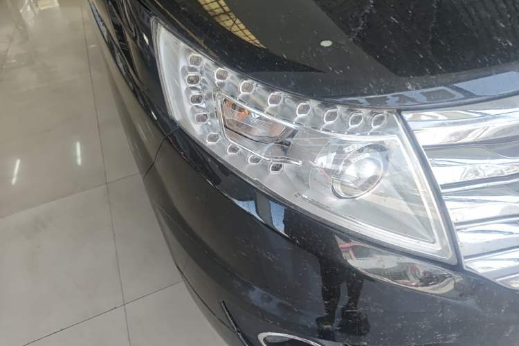 Used JAC Group Refine M5 2016 2.0T Gasoline Automatic Business Edition Right Front Headlight