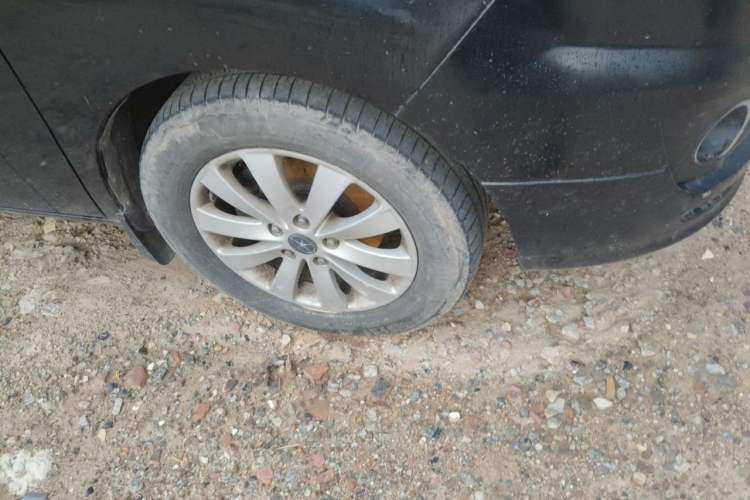 Used JAC Group Refine M5 2016 2.0T Gasoline Automatic Business Edition Right Front Wheel Hub