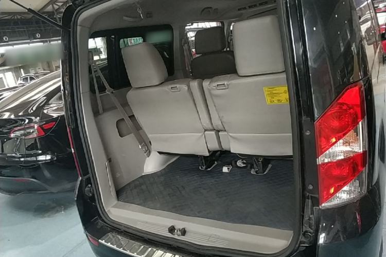 Used JAC Group Refine M5 2016 2.0T Gasoline Automatic Business Edition Trunk