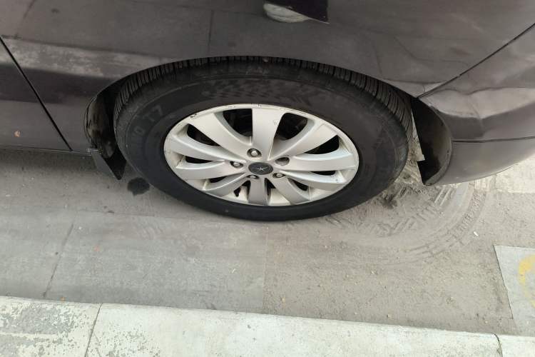 Used JAC Group Refine M5 2016 1.9T Diesel Manual Business Edition Right Front Wheel Hub