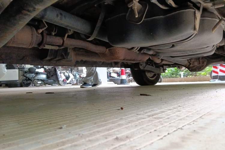 Used JAC Group Refine M5 2016 2.0T Gasoline Manual Business Edition Chassis Front Left