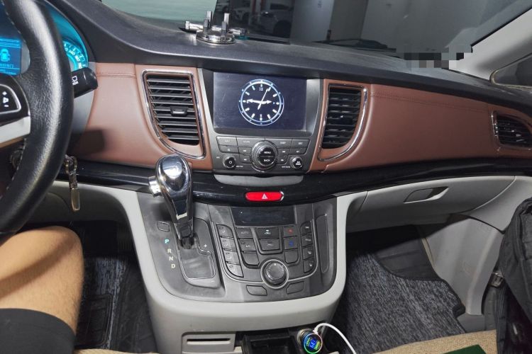 Used JAC Group Refine M5 2016 2.0T Gasoline Automatic Business Edition Audio And AC Panel