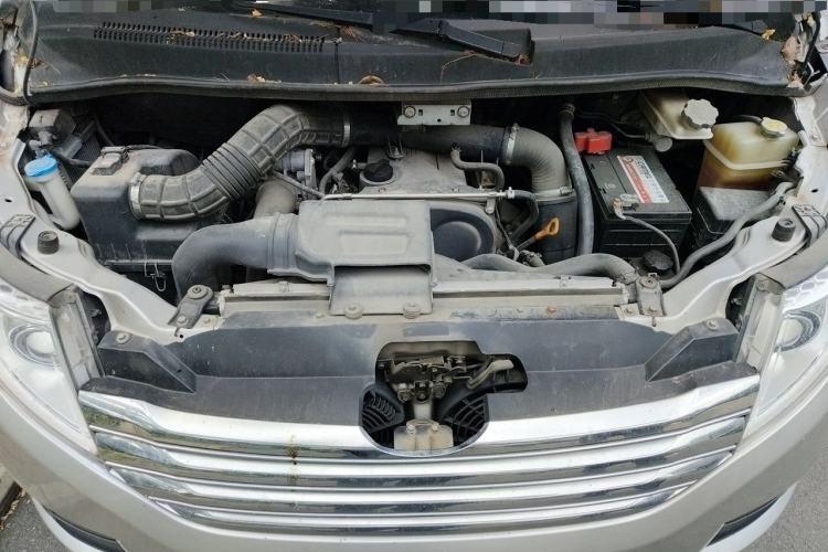Used JAC Group Refine M5 2016 2.0T Gasoline Automatic Business Edition Engine Bay