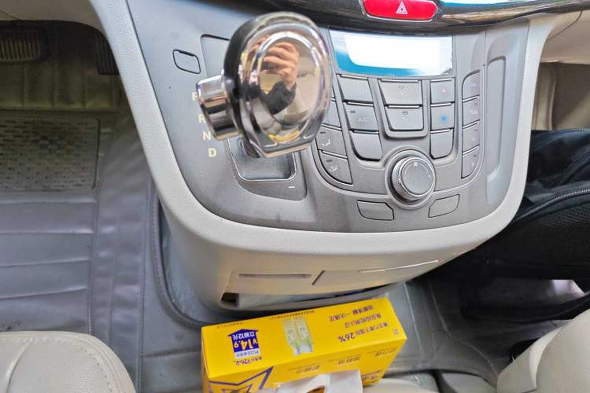 Used JAC Group Refine M5 2016 2.0T Gasoline Automatic Business Edition Gear Lever