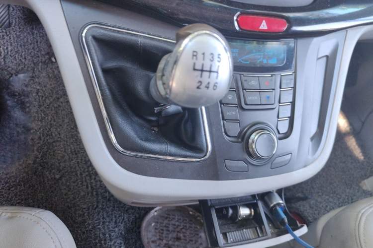 Used JAC Group Refine M5 2016 2.0T Gasoline Manual Business Edition Gear Lever