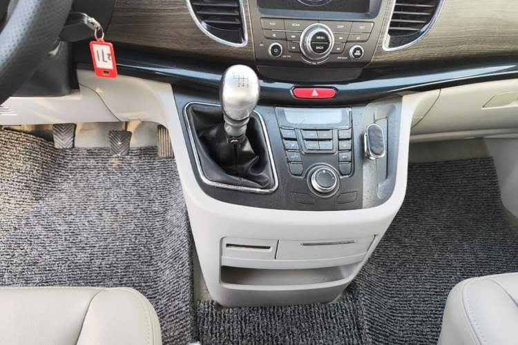 Used JAC Group Refine M5 2016 2.0T Gasoline Manual Business Edition Gear Lever