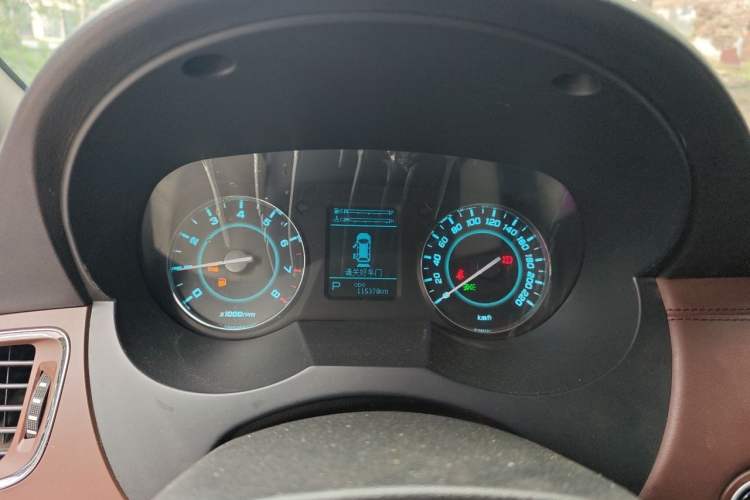 Used JAC Group Refine M5 2016 2.0T Gasoline Automatic Business Edition Instrument Cluster