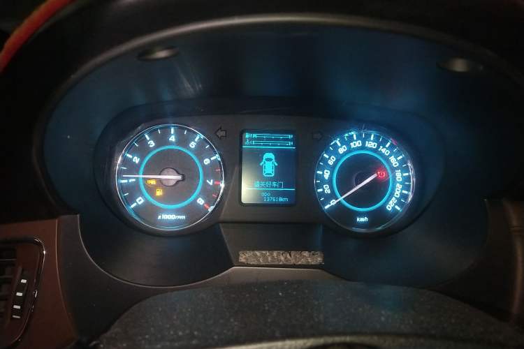 Used JAC Group Refine M5 2016 2.0T Gasoline Manual Business Edition Instrument Cluster
