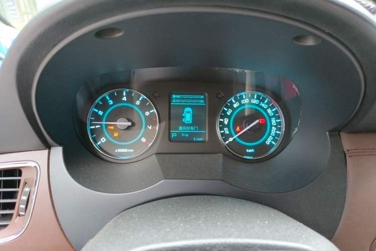 Used JAC Group Refine M5 2016 2.0T Gasoline Automatic Business Edition Instrument Cluster