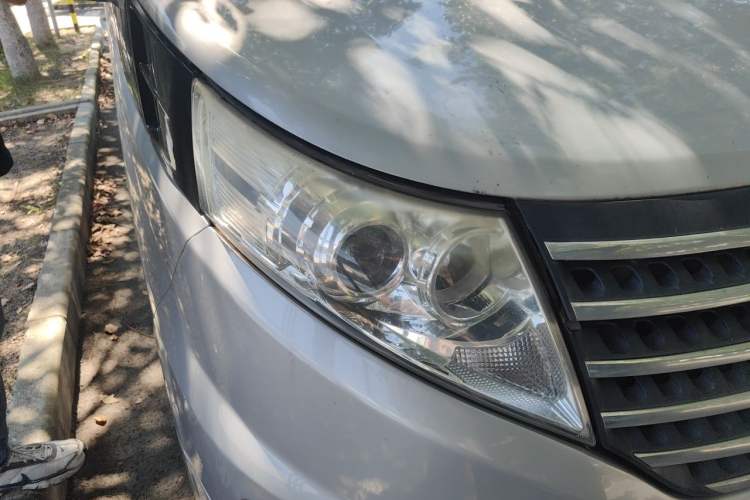 Used JAC Group Refine M5 2016 2.0T Gasoline Manual Business Edition Right Front Headlight