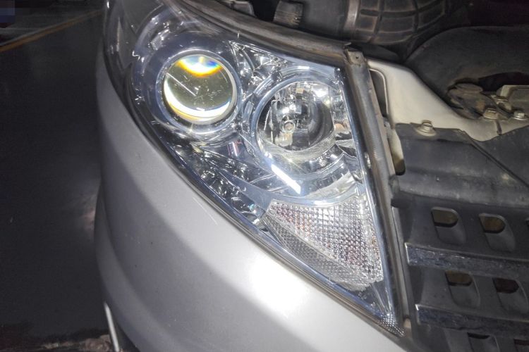 Used JAC Group Refine M5 2016 2.0T Gasoline Automatic Business Edition Right Front Headlight