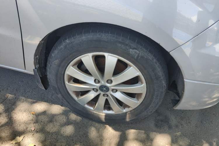 Used JAC Group Refine M5 2016 2.0T Gasoline Manual Business Edition Right Front Wheel Hub