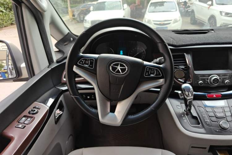 Used JAC Group Refine M5 2016 2.0T Gasoline Automatic Business Edition Steering Wheel
