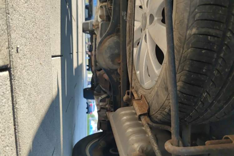Used JAC Group Refine M5 2016 2.0T Gasoline Automatic Business Edition Chassis Rear