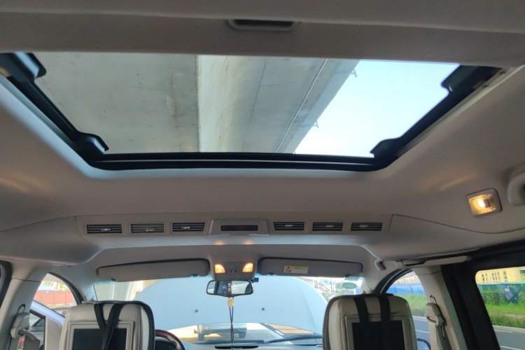 Used JAC Group Refine M5 2016 2.0T Gasoline Automatic Business Edition Headliner