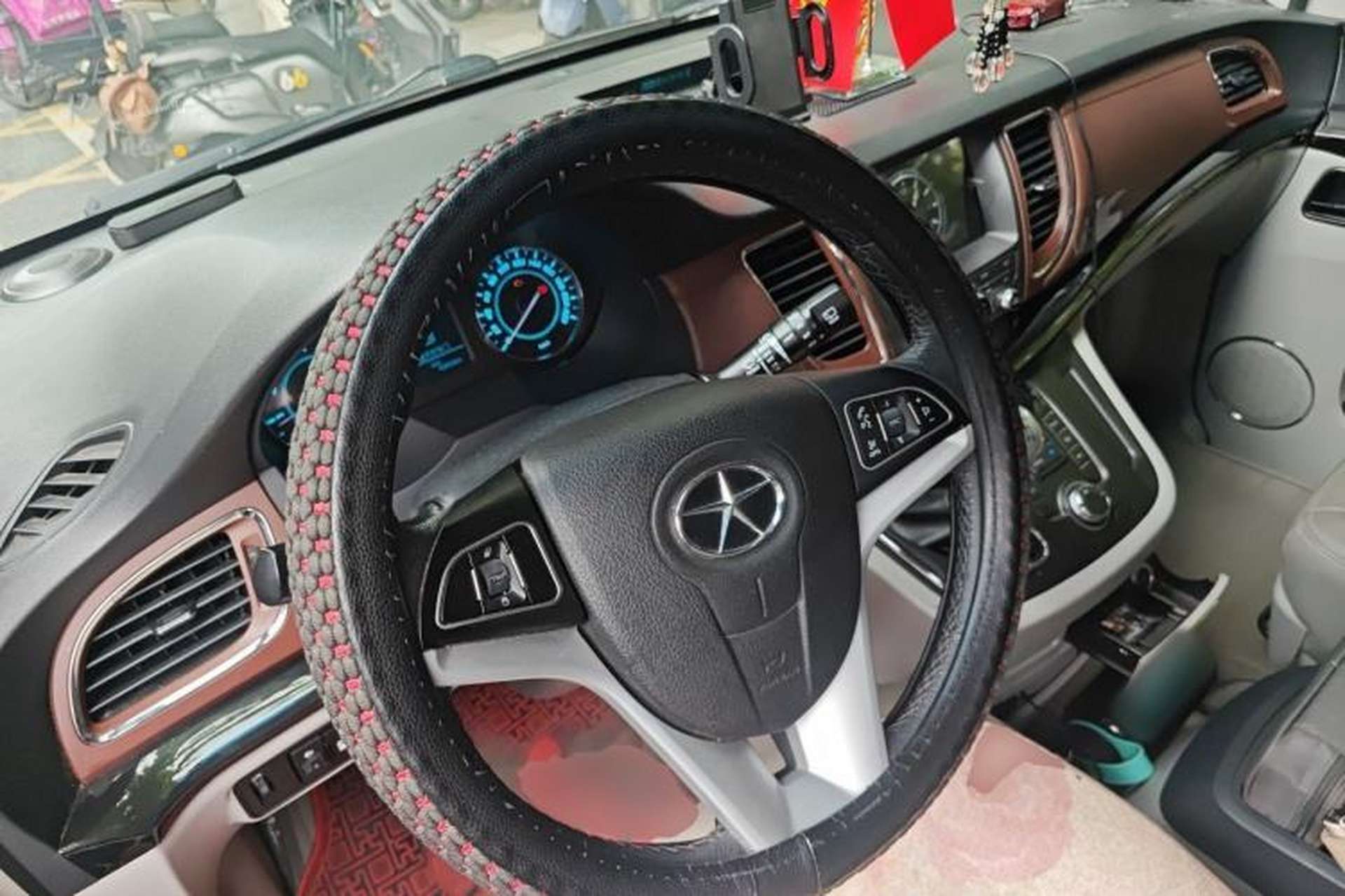 Used JAC Group Refine M5 2016 2.0T Gasoline Manual Business Edition Steering Wheel