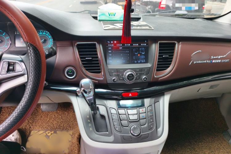 Used JAC Group Refine M5 2017 2.0T Gasoline Dual-Clutch Business Edition Audio And AC Panel