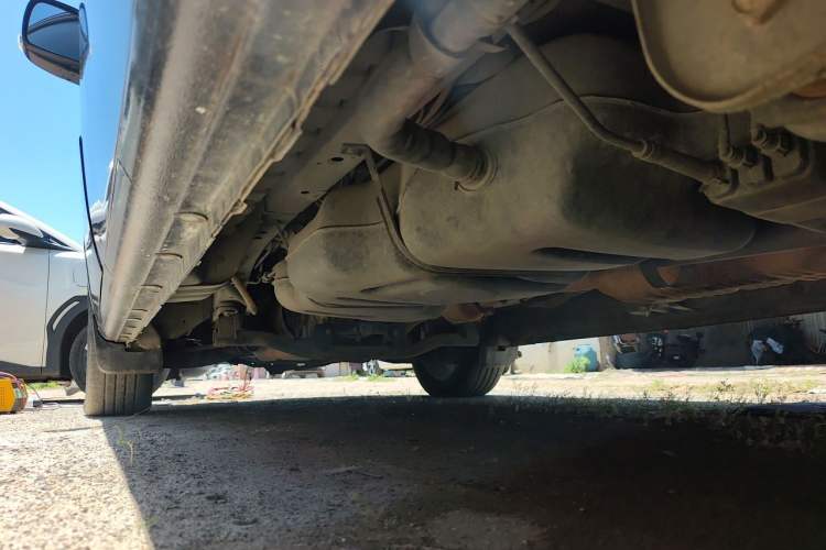 Used JAC Group Refine M5 2017 2.0T Gasoline Dual-Clutch Executive Version Chassis Rear Left