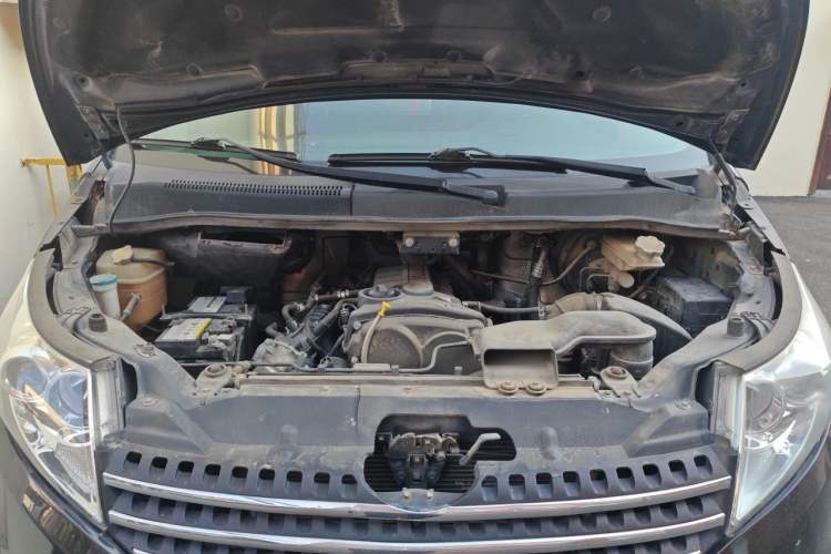 Used JAC Group Refine M5 2017 2.0T Gasoline Dual-Clutch Business Edition Engine Bay