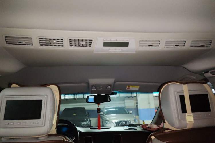 Used JAC Group Refine M5 2017 2.0T Gasoline Automatic Prestige Edition Headliner