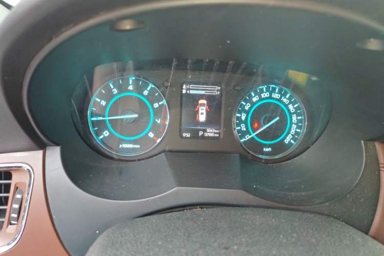 Used JAC Group Refine M5 2017 2.0T Gasoline Dual-Clutch Business Edition Instrument Cluster