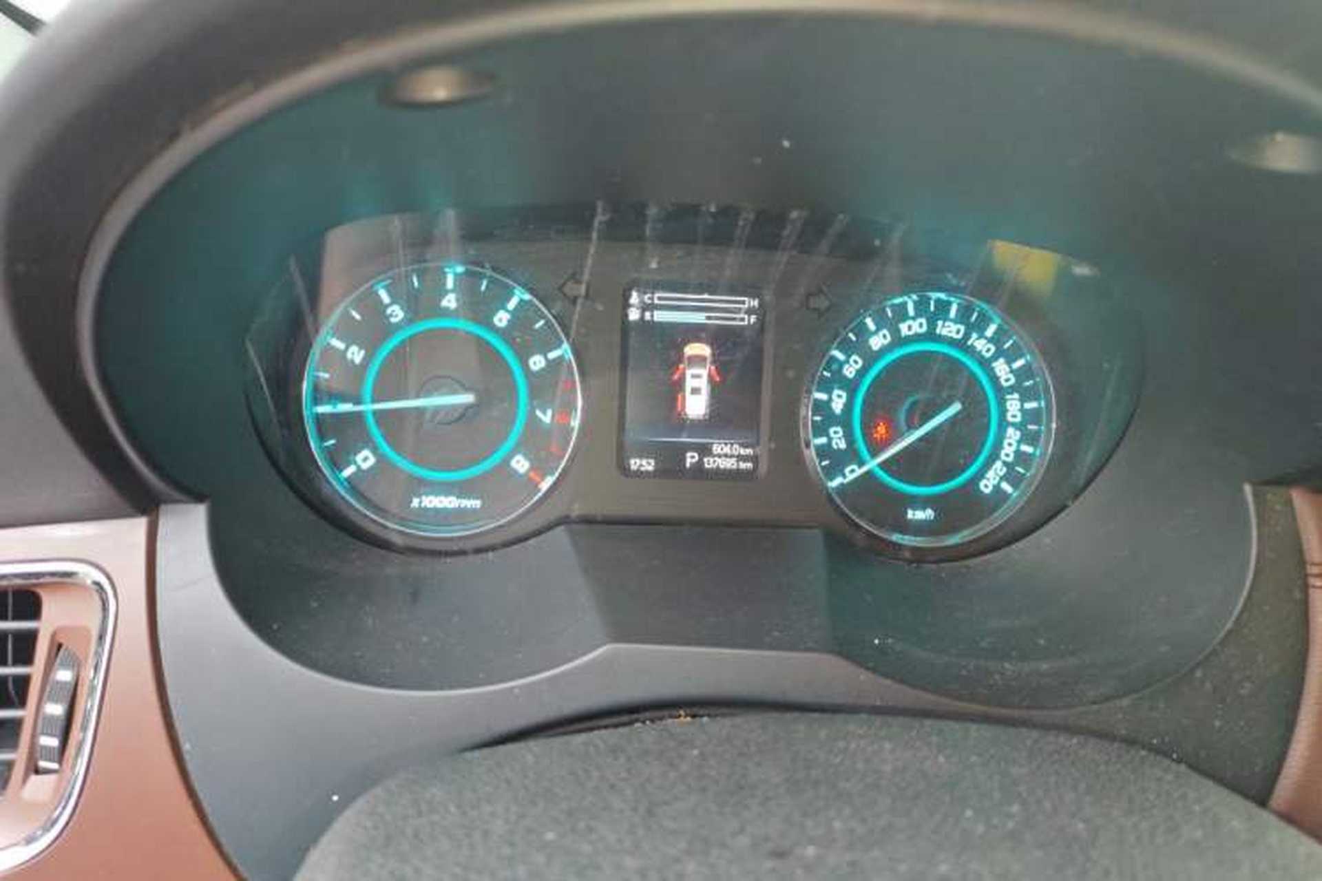 Used JAC Group Refine M5 2017 2.0T Gasoline Dual-Clutch Business Edition Instrument Cluster