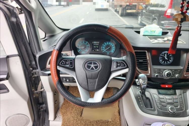 Used JAC Group Refine M5 2017 2.0T Gasoline Dual-Clutch Business Edition Interior 2