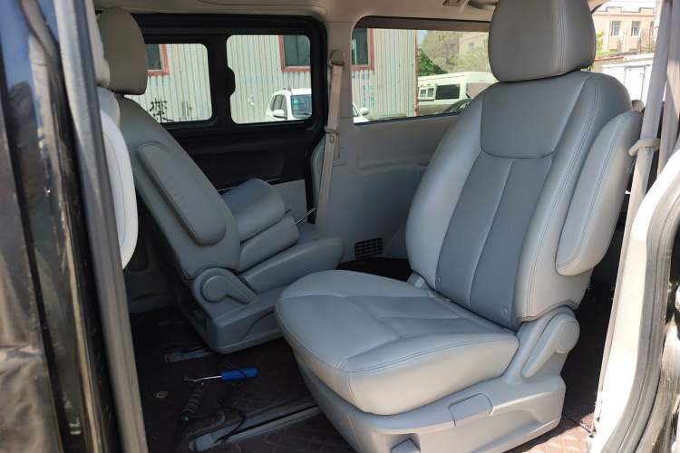 Used JAC Group Refine M5 2017 2.0T Gasoline Dual-Clutch Executive Version Left Rear Seat
