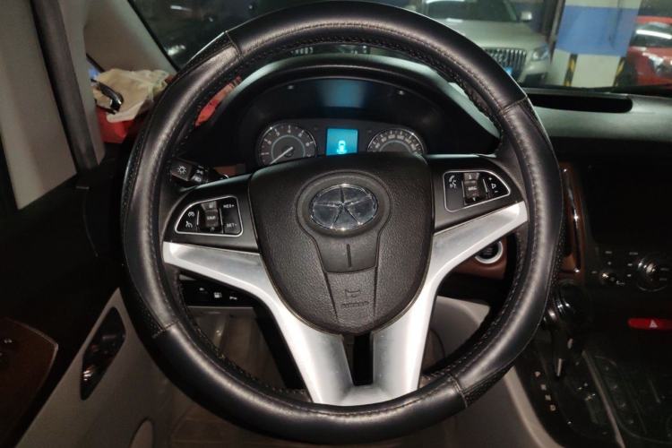 Used JAC Group Refine M5 2017 2.0T Gasoline Automatic Prestige Edition Steering Wheel