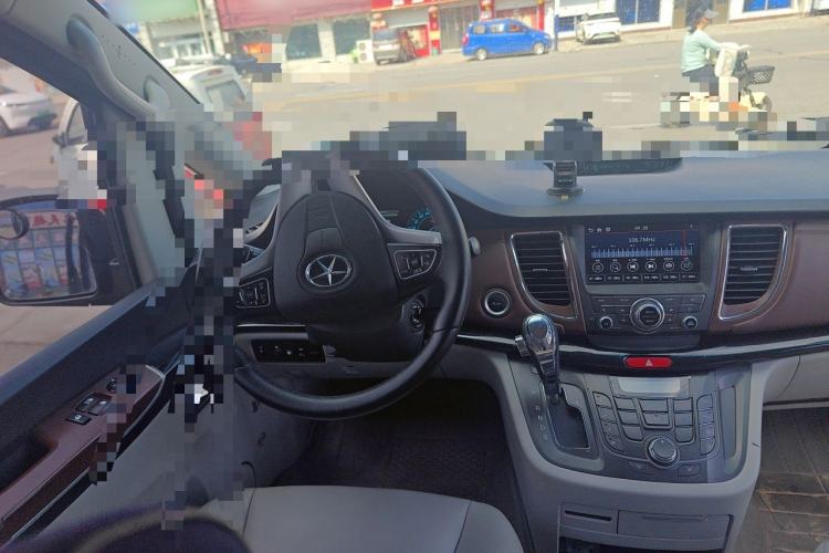 Used JAC Group Refine M5 2017 2.0T Gasoline Dual-Clutch Executive Version Steering Wheel