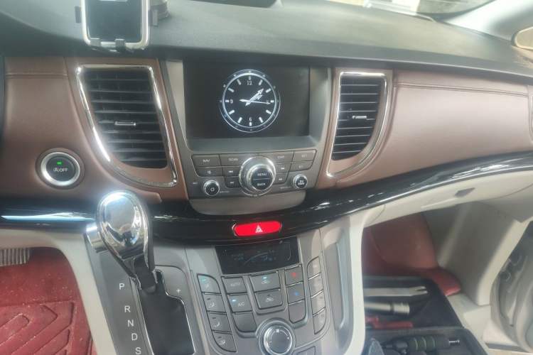 Used JAC Group Refine M5 2017 2.0T Gasoline Dual-Clutch Executive Version Audio And AC Panel