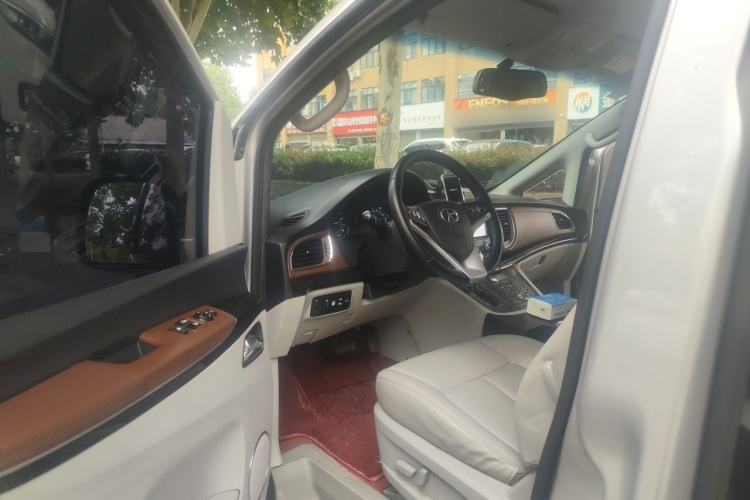 Used JAC Group Refine M5 2017 2.0T Gasoline Dual-Clutch Executive Version Driver Seat