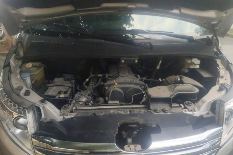 Used JAC Group Refine M5 2017 2.0T Gasoline Dual-Clutch Executive Version Engine Bay