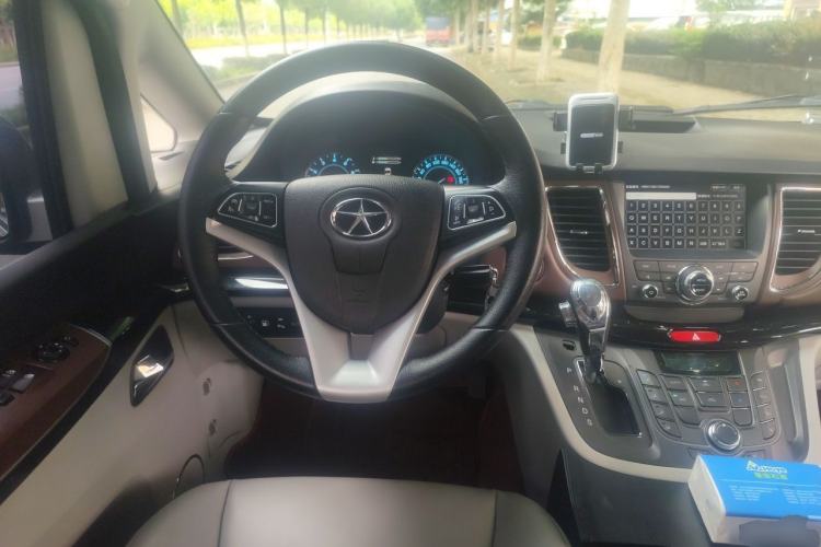 Used JAC Group Refine M5 2017 2.0T Gasoline Dual-Clutch Executive Version Steering Wheel