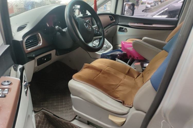 Used JAC Group Refine M5 2017 2.0T Gasoline Dual-Clutch Business Edition Driver Seat